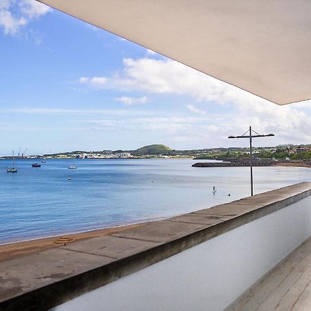 Facing Bay Hostel Praia da Vitória Εξωτερικό φωτογραφία