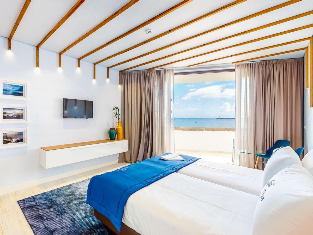 Facing Bay Hostel Praia da Vitória Εξωτερικό φωτογραφία