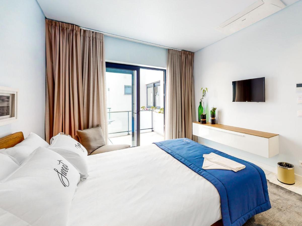 Facing Bay Hostel Praia da Vitória Εξωτερικό φωτογραφία