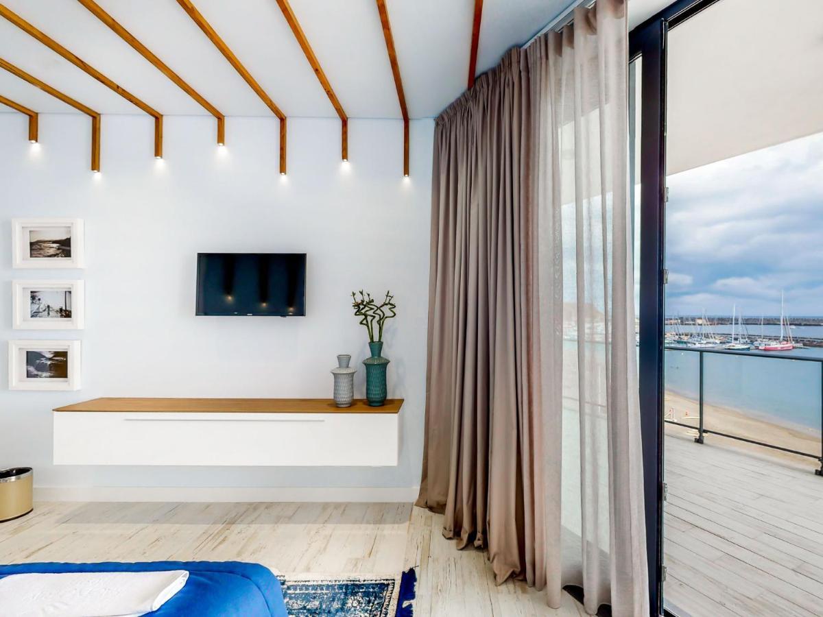 Facing Bay Hostel Praia da Vitória Εξωτερικό φωτογραφία