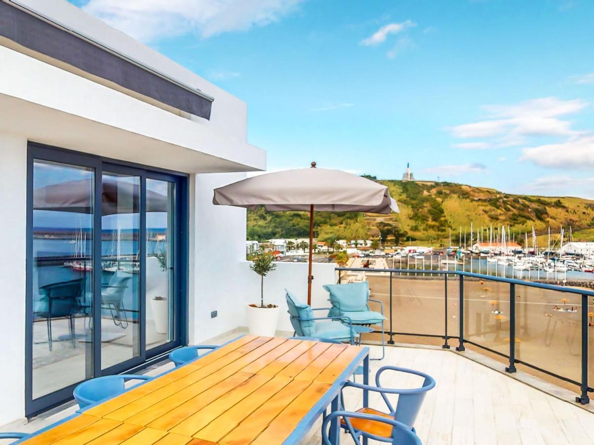 Facing Bay Hostel Praia da Vitória Εξωτερικό φωτογραφία