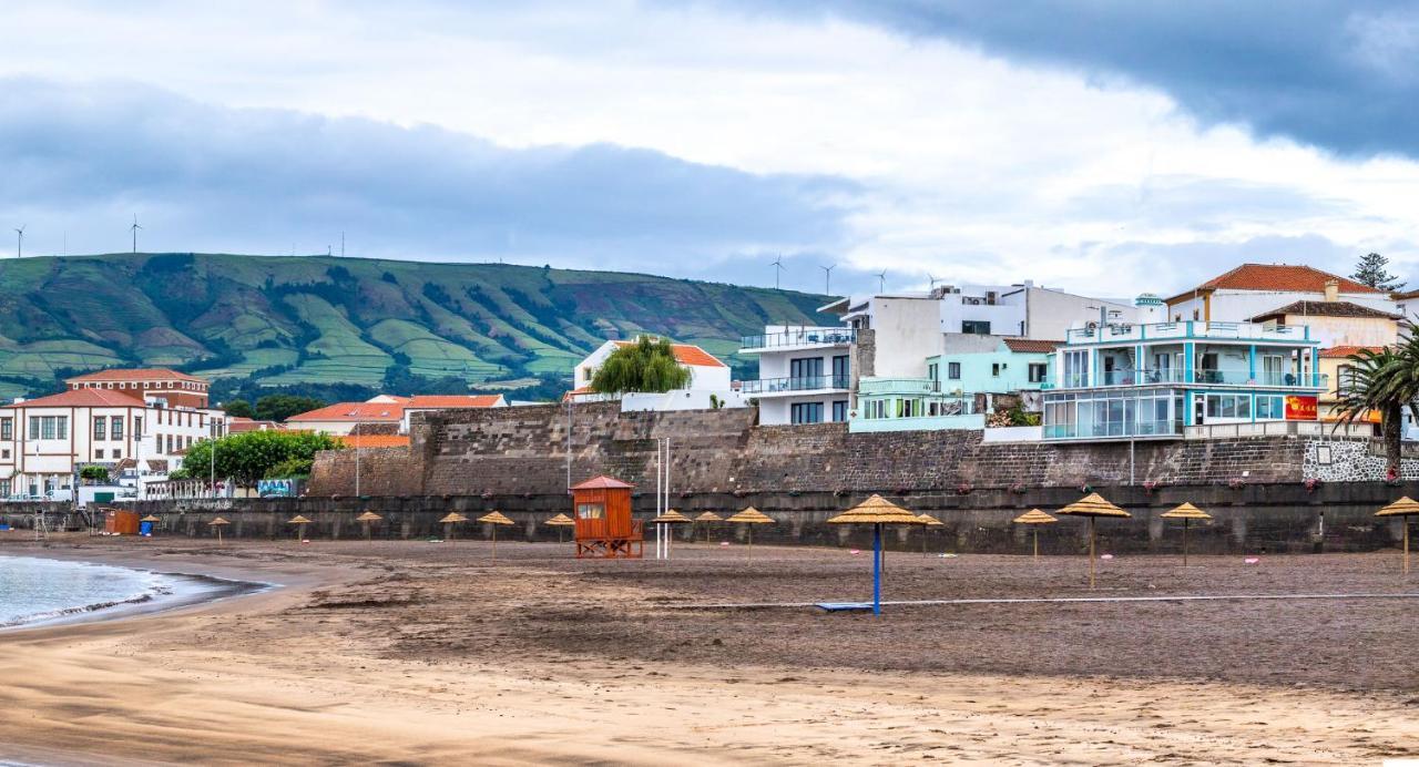 Facing Bay Hostel Praia da Vitória Εξωτερικό φωτογραφία